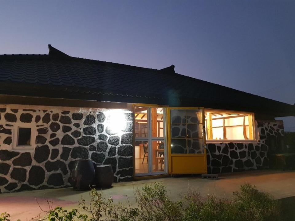 Hadori Mindfulness Villa Jeju Exterior photo